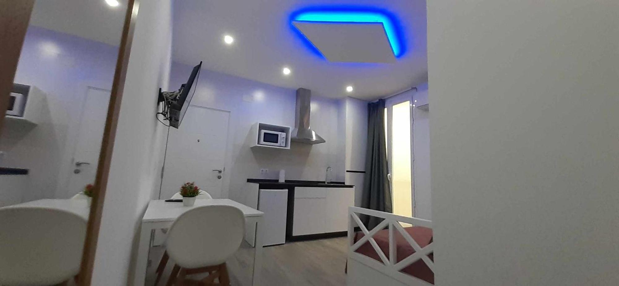 Comodo Apartamento Mayor Y Sol Madrid Luaran gambar